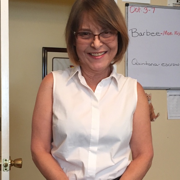 Meet your Posher, Susan - Picture 1 of 3